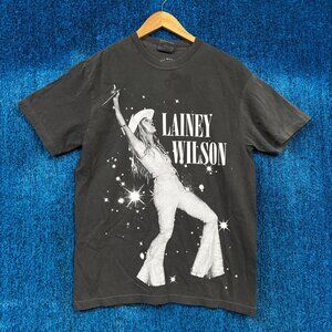 Lainey Wilson Sparkling Live Bell Bottom Country Pop Tee M